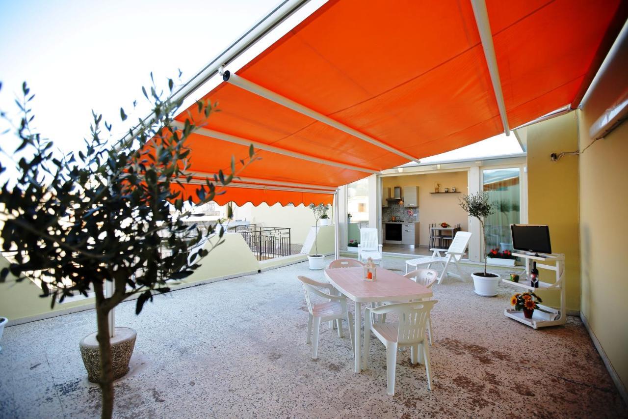 Re Sole Case Vacanze - Esclusivo Attico M A R T E Con Spaziosissima Terrazza Solarium Attrezzata Avola Buitenkant foto