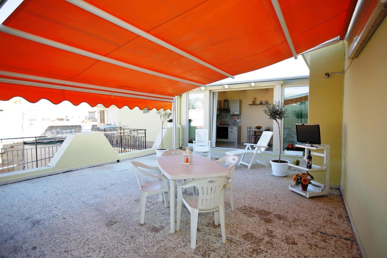 Re Sole Case Vacanze - Esclusivo Attico M A R T E Con Spaziosissima Terrazza Solarium Attrezzata Avola Buitenkant foto